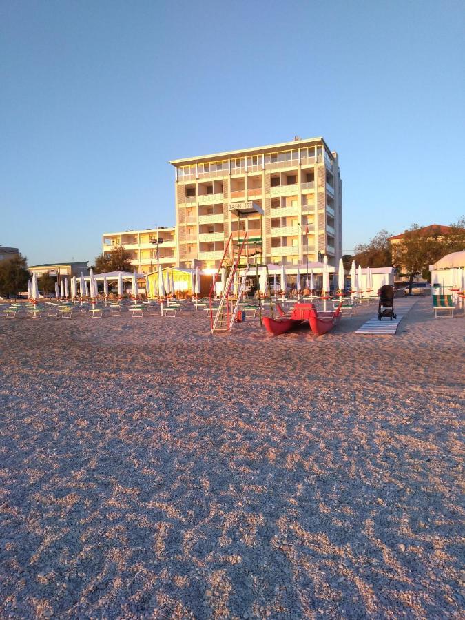 Hotel Atlantic Senigallia Ngoại thất bức ảnh