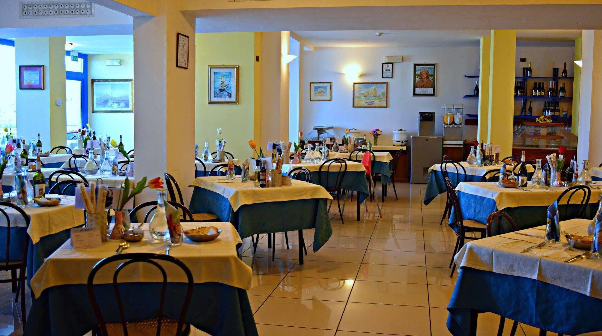Hotel Atlantic Senigallia Ngoại thất bức ảnh